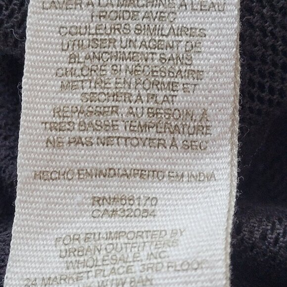 Free People Roses Are Red Black Lace Boho Embroidered Top Size M - Picture 8 of 8